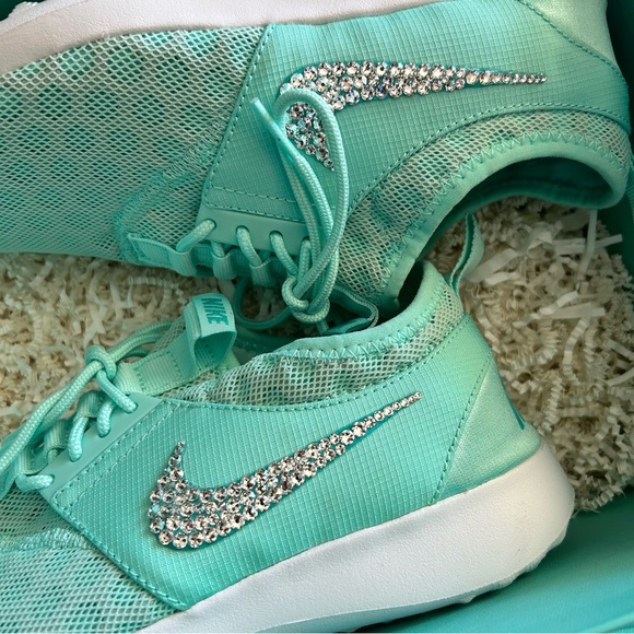 NIKE Swarovski Women's Sneakers in Tiffany Blue 🩵 - Picture 2 of 11